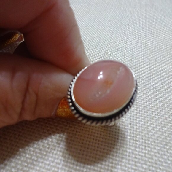 Beautiful PALE PINK GEODE AGATE Handmade Sterling 925 Ring Size 7.25 #605C - Picture 1 of 3